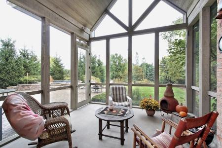 Why 3 Season Sunrooms Are a Must for Your Oak Lawn Home